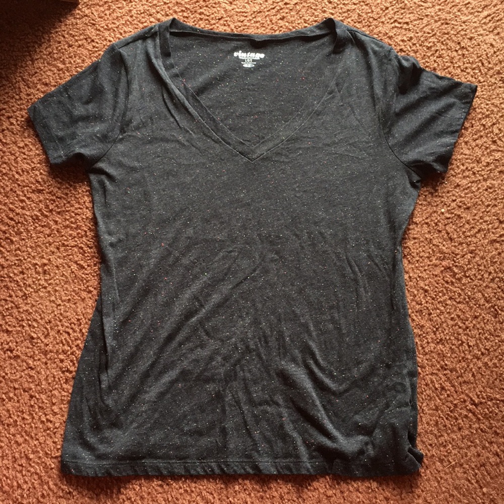 Dark gray Old navy t-shirt with flecks of color